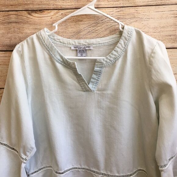 SABRINA LAUREN TOP IN PALE BLUE‎ - Picture 2 of 6